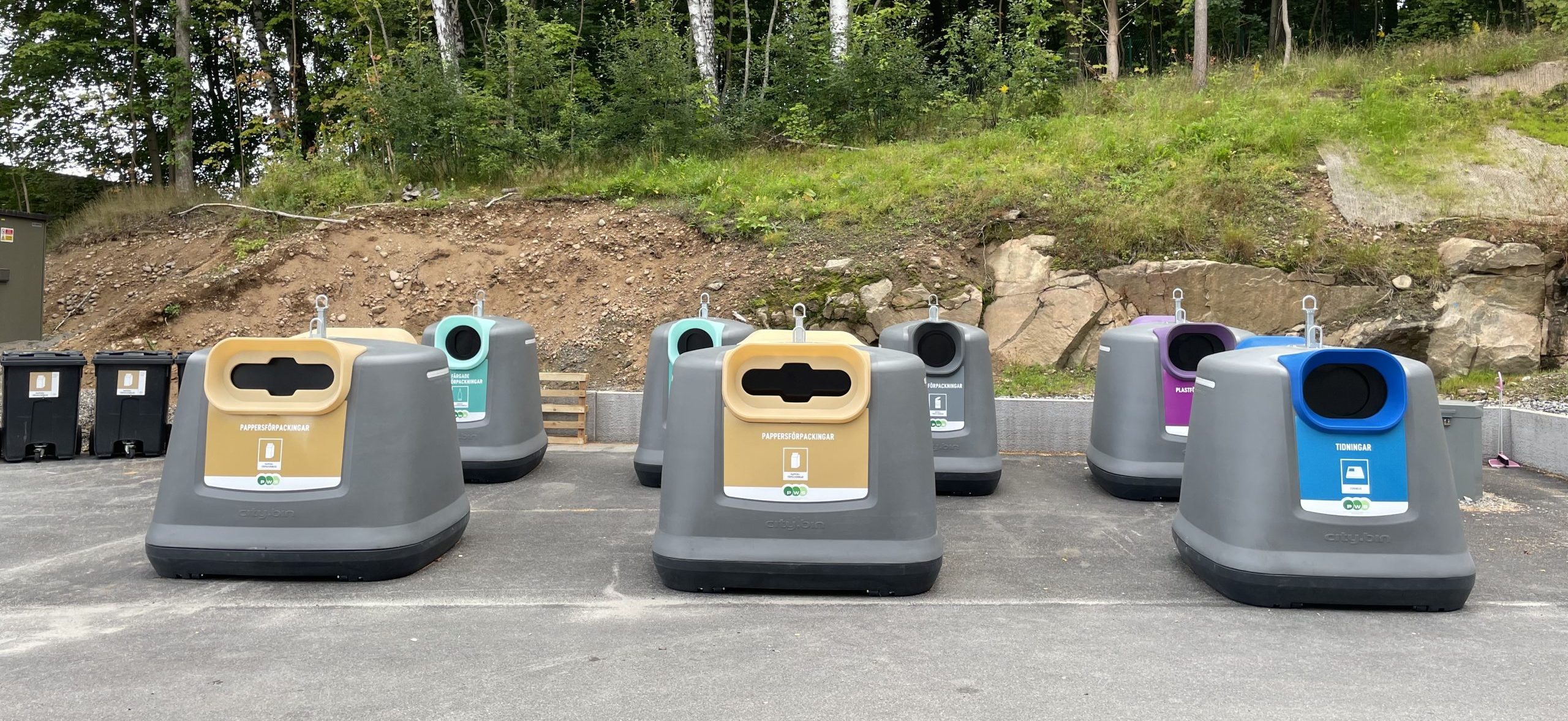 LOOKING FOR A FLEXIBLE CONTAINER THAT TAKES A LOT OF WASTE?